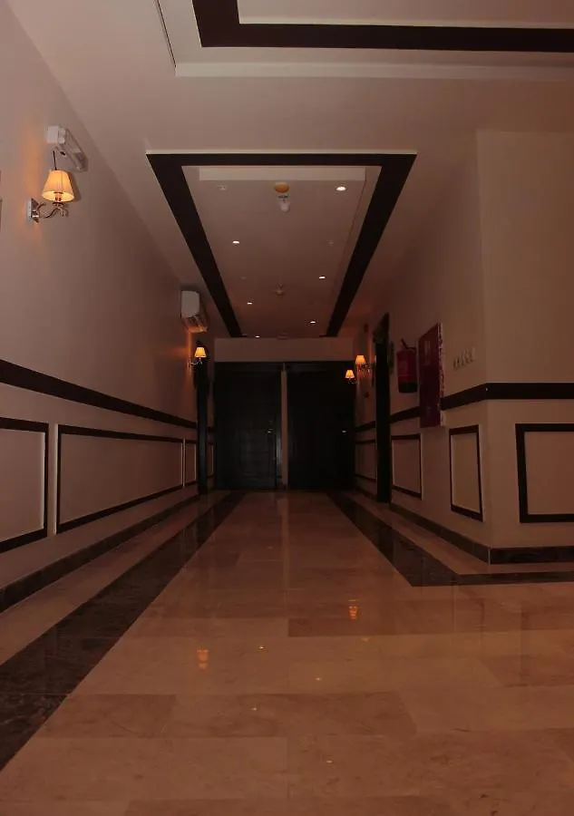 Hotel Holiday Plus - Al Nuzha Jeddah