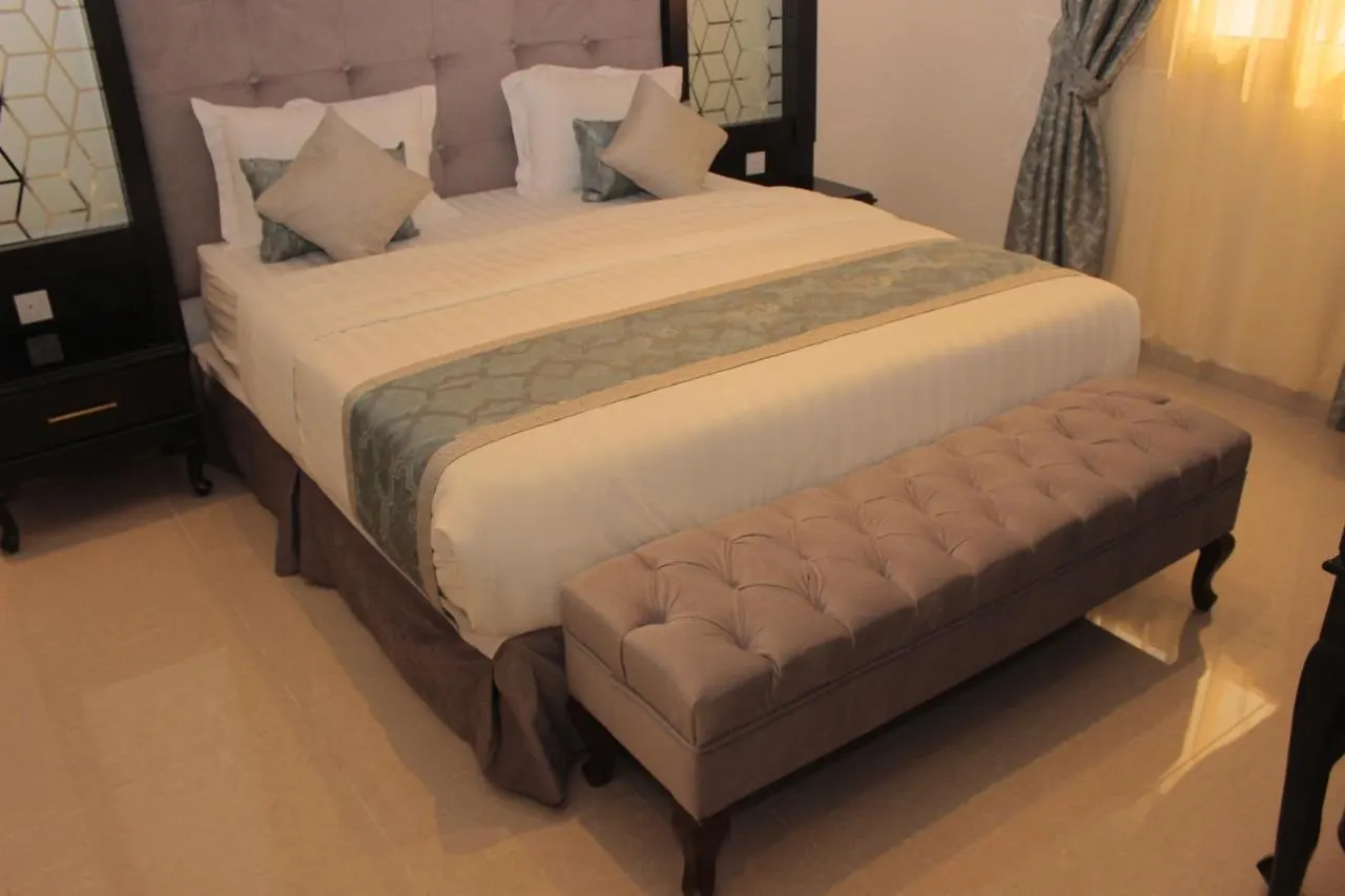 Holiday Plus - Al Nuzha Jeddah 3*,