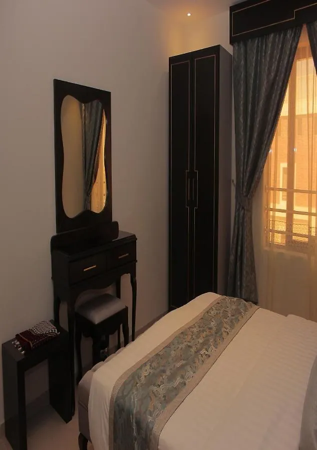 Hotel Holiday Plus - Al Nuzha Jeddah