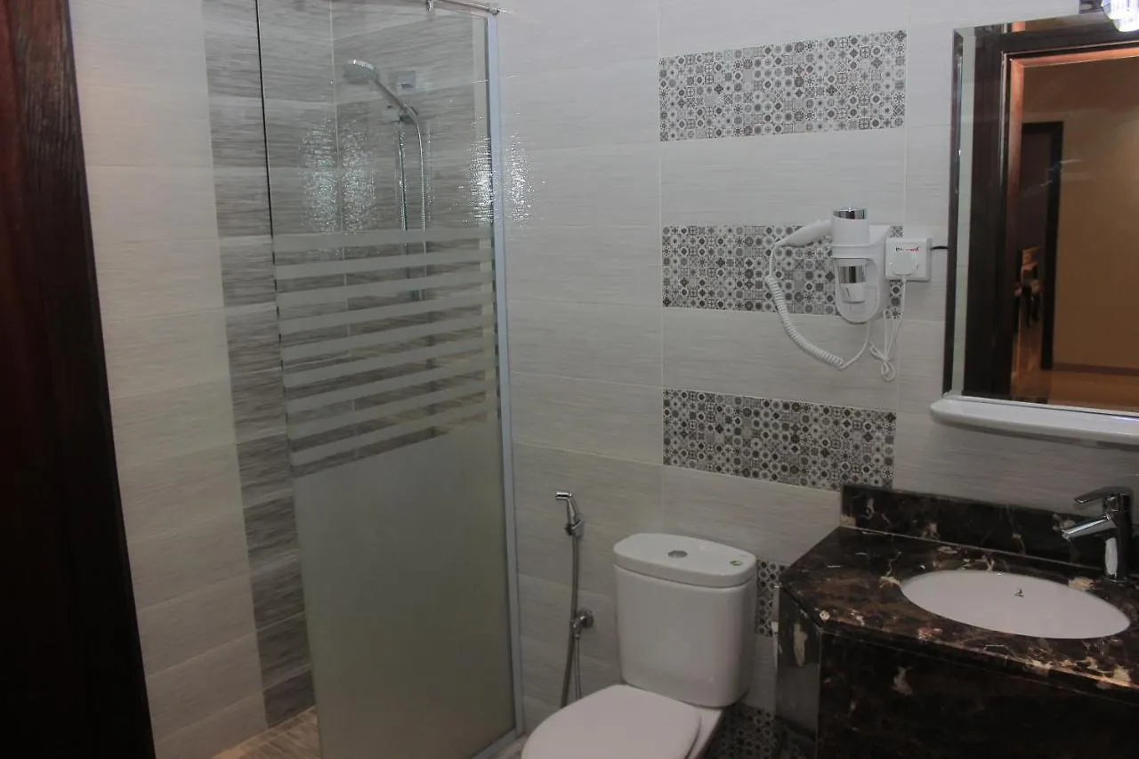 Hotel Holiday Plus - Al Nuzha Jeddah
