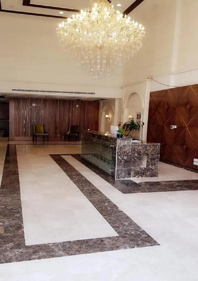 Holiday Plus - Al Nuzha Jeddah Hotel